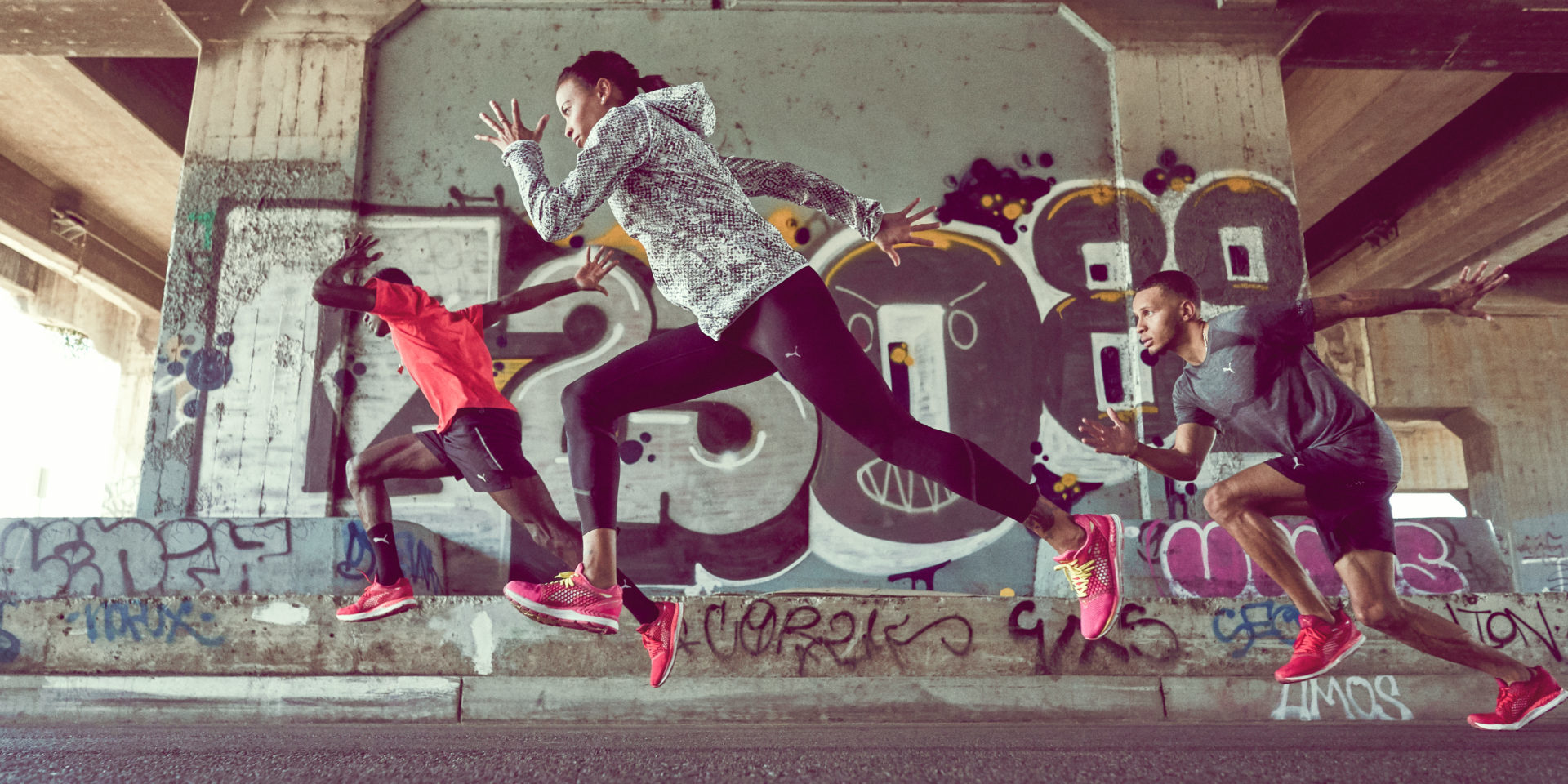 Atleti_vestiti_Puma_corrono Sport Line Passione Sport Negozio Torino Rivenditore Abbigliamento Sportivo Puma